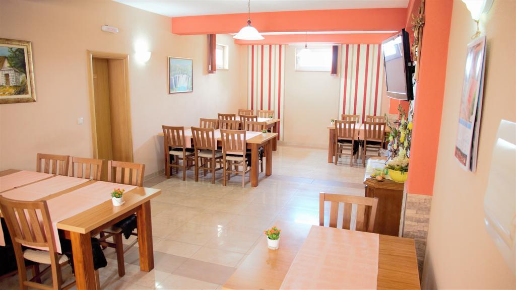 Hotel Pansion CASA GAGRO à Međugorje Extérieur photo