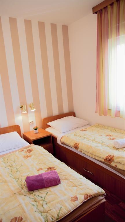 Hotel Pansion CASA GAGRO à Međugorje Extérieur photo